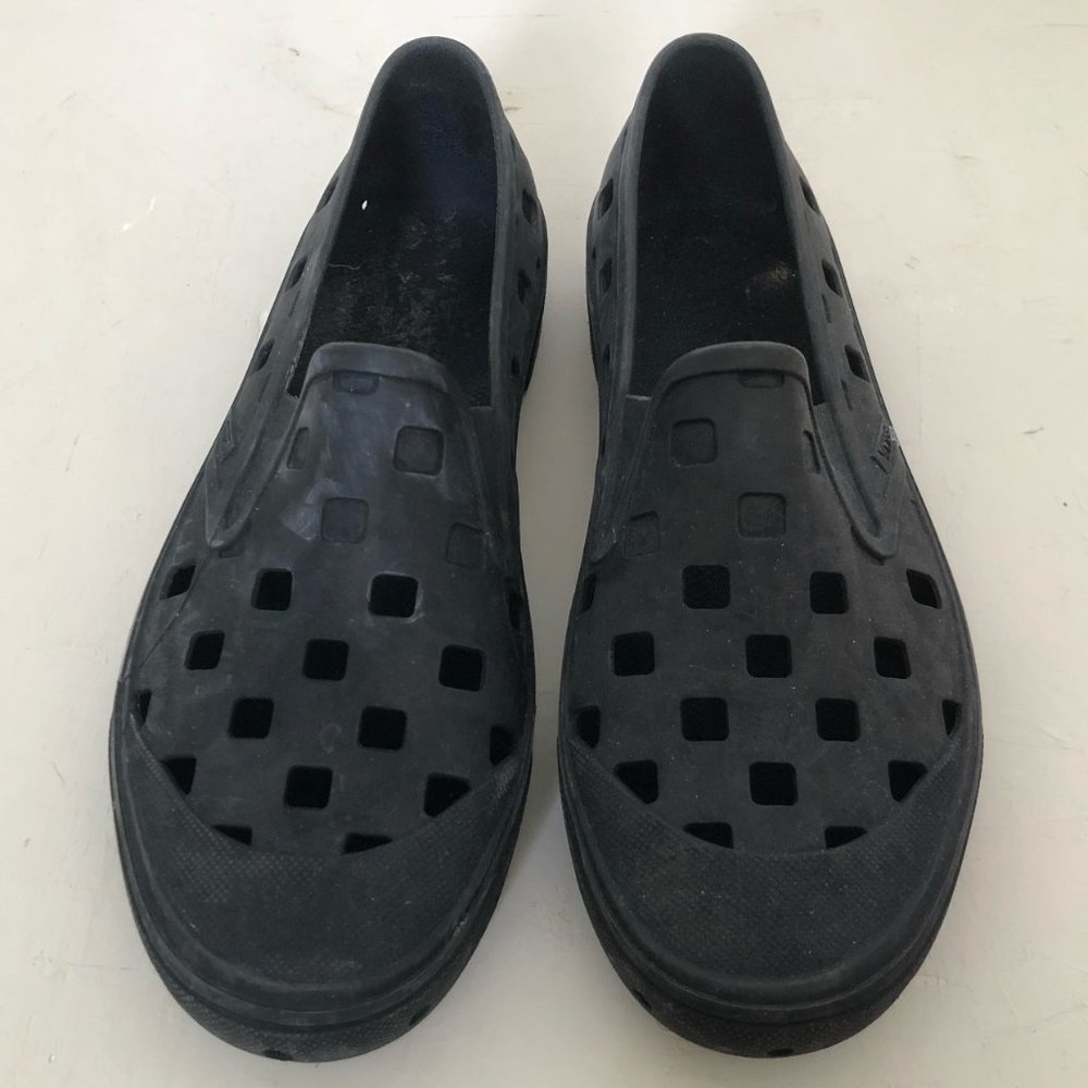 Vans Slip-On TRK Shoe, Mens 9 Black